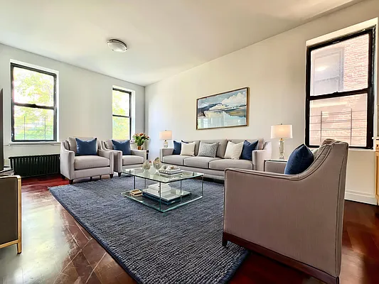 Rented by Sovereign Associates | media 2