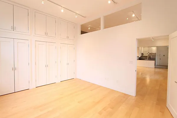 Rented by Level Group | media 47