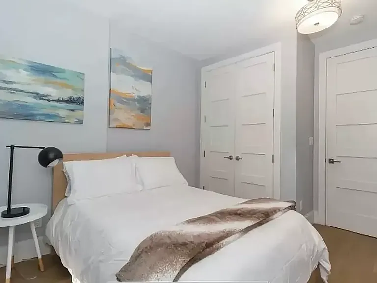 134 E 28th St #14 — Photo 3