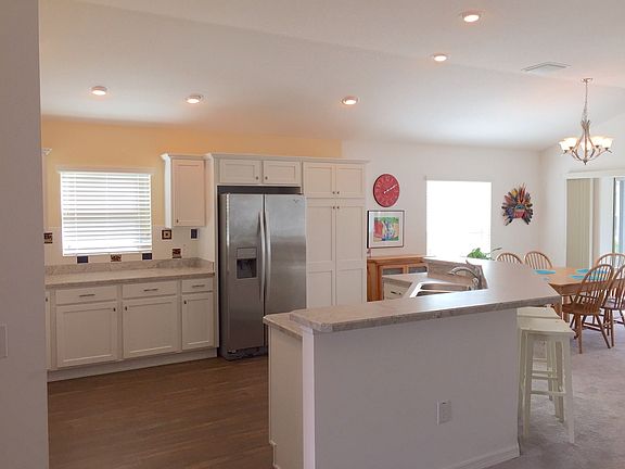 3rd image of 4244 Valentine Ave
