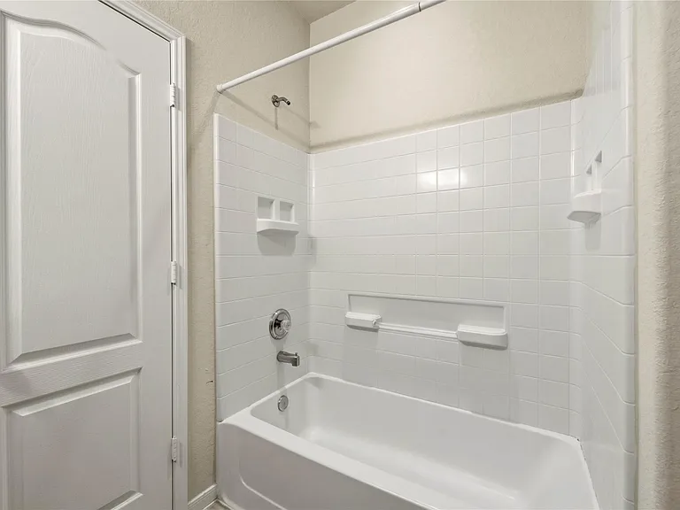 23827 S Newport Bnd — Photo 15