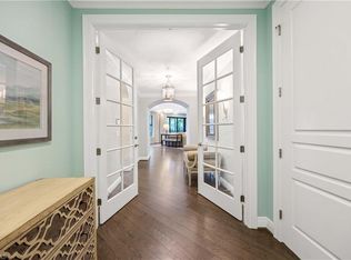 2745 Tiburon BLVD E #102, NAPLES, FL 34109