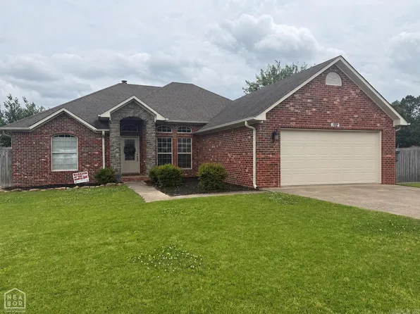 102 Lenford Dr, Bono, AR 72416