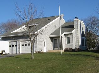 31 Clifford Dr, Westerly, RI 02891