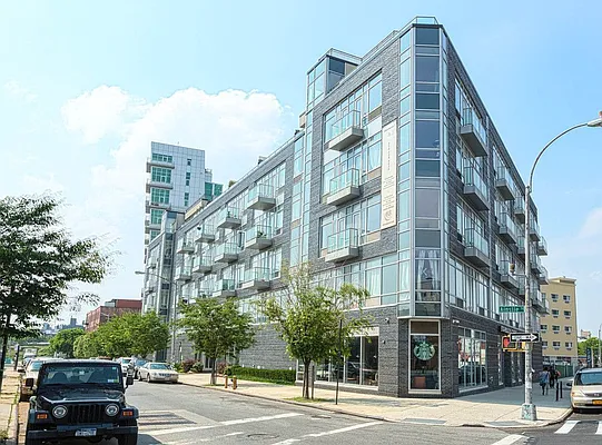 Rented by Loom Group | media 27