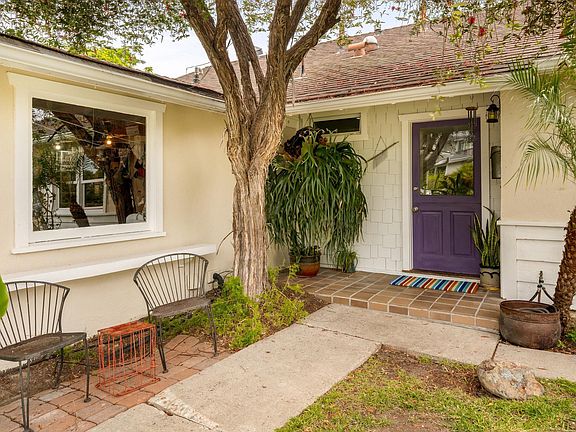 3rd image of 312 Salida Del Sol