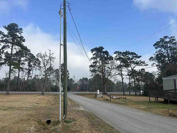 5th image of 10848 Sandy Ln