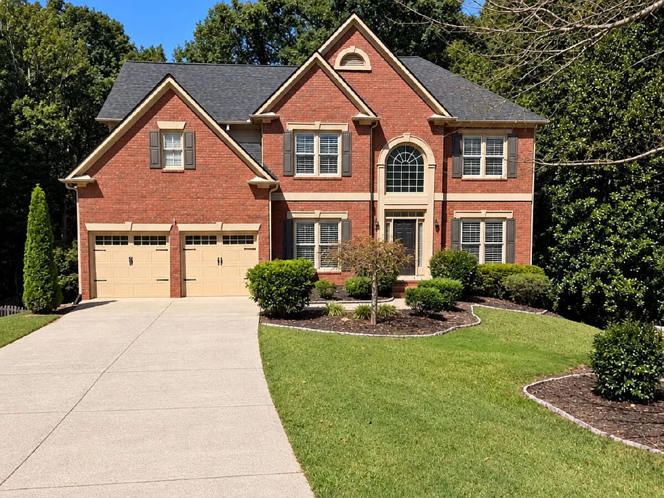 1305 Rosewood Dr