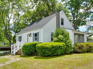 9 Woodcrest Ave, Burlington, MA 01803