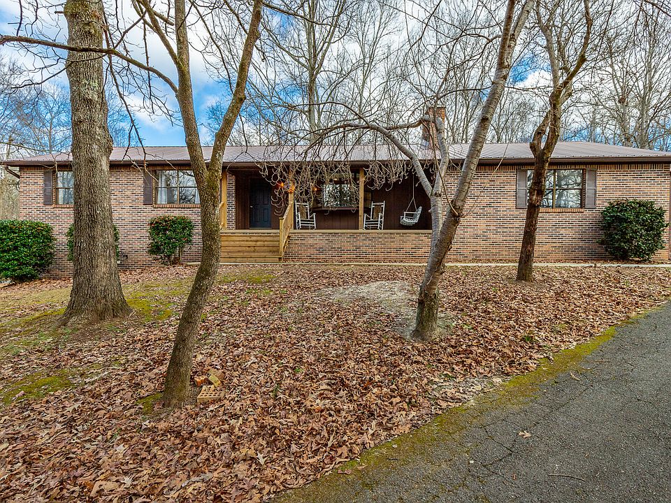 1st image of 200 Moreland Dr NW