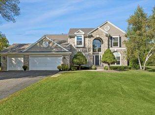 1300 Alexandra Blvd, Crystal Lake, IL 60014