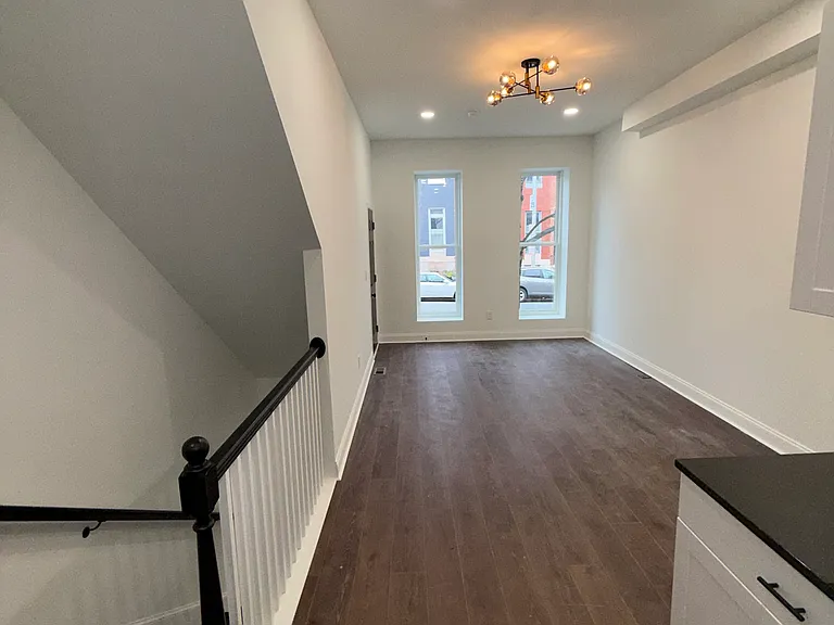 2028 Druid Hill Ave — Photo 14