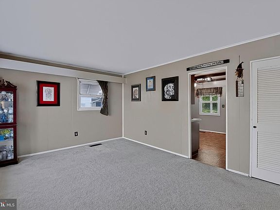 5th image of 4521 Londonderry Rd