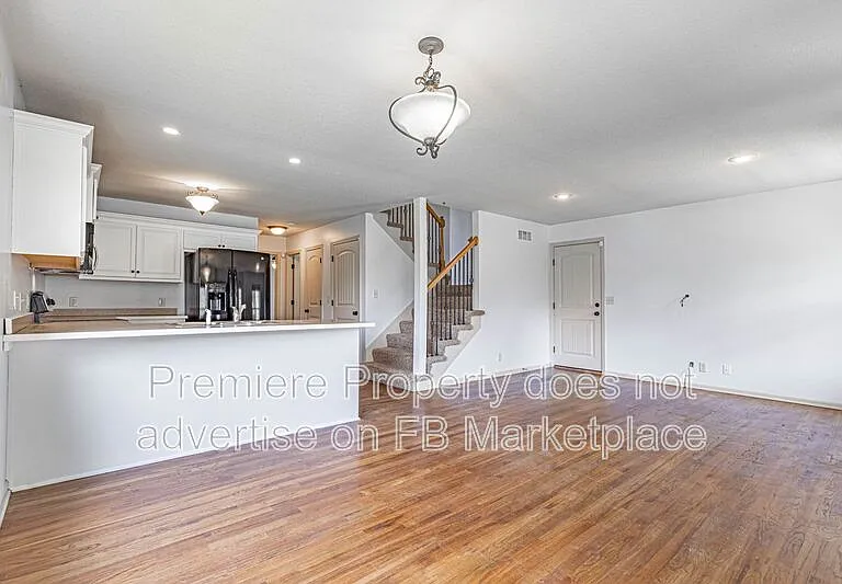 9652 McGee St — Photo 3