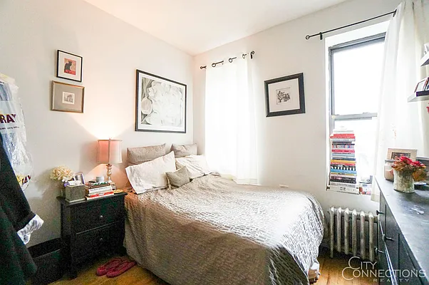 Rented by City Connections Realty | media 19