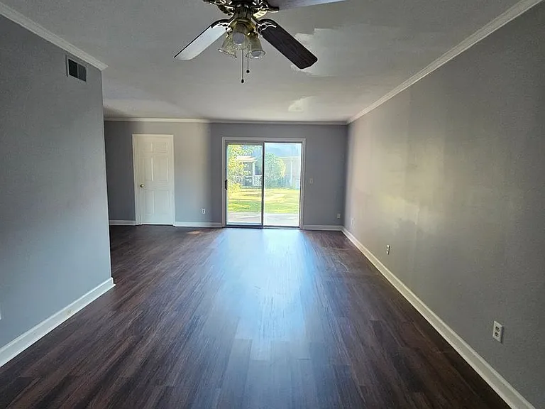 223 Rutledge Pl — Photo 5