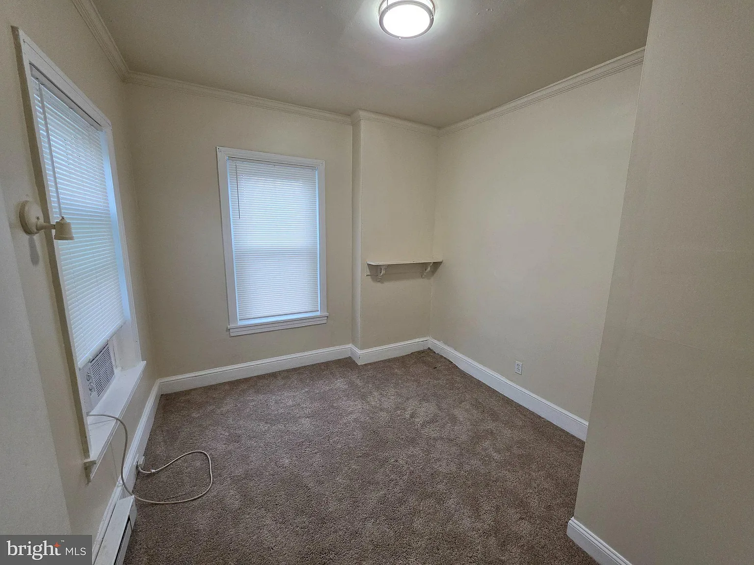 5 bed, 2.0 bath, $2,400 — Photo 4