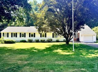 20 Hickory Ln, Hampden, MA 01036
