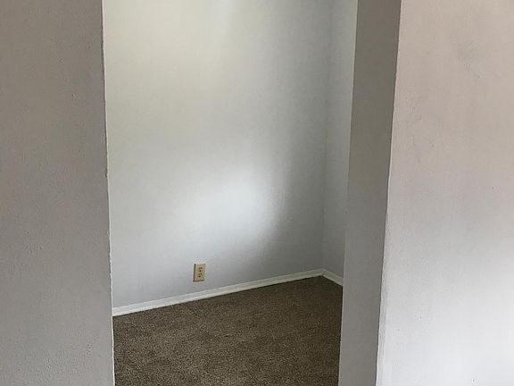4th image of 3307 California Ave Floor 2