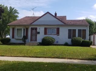 8057 W Custer Ave, Milwaukee, WI 53218