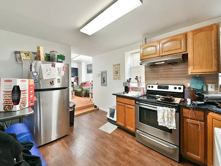 1608 W Susquehanna Ave #1 — Photo 6