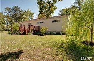 4th image of 8815 Chickasaw Ct