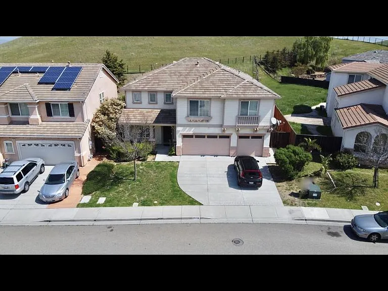 1173 Brooktrail Dr — Photo 1