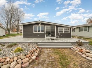 263 Twin Lake Rd, Beaverton, MI 48612