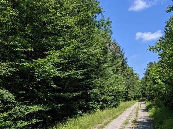 0 Trail Cir, Becket, MA 01223