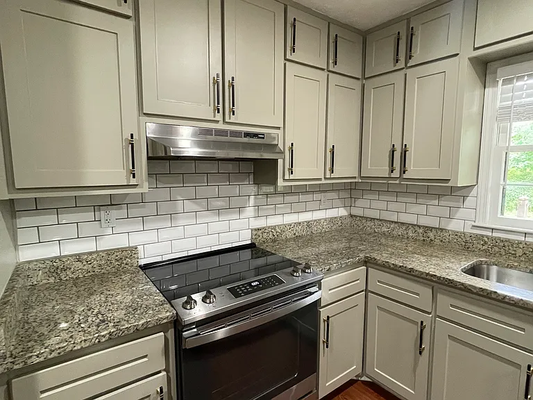 4599 Iroquois Trl — Photo 6