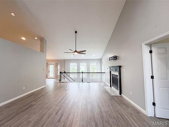 3rd image of 16802 Enderbush Ln
