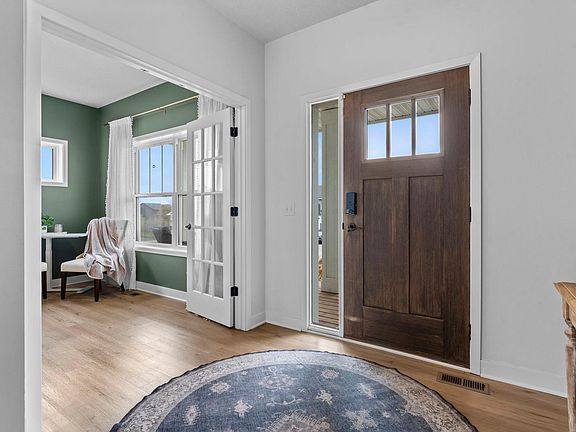 4th image of 20391 Greengate Ct