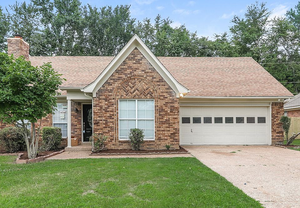 1st image of 5896 Pipers Green Ln