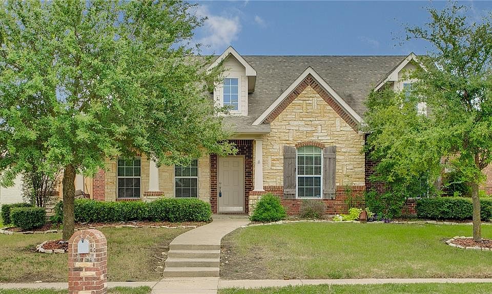 1st image of 104 Harvest Hill Ln