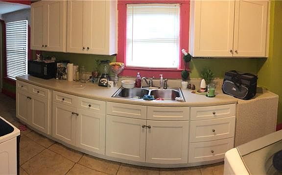 5th image of 407 Pine St