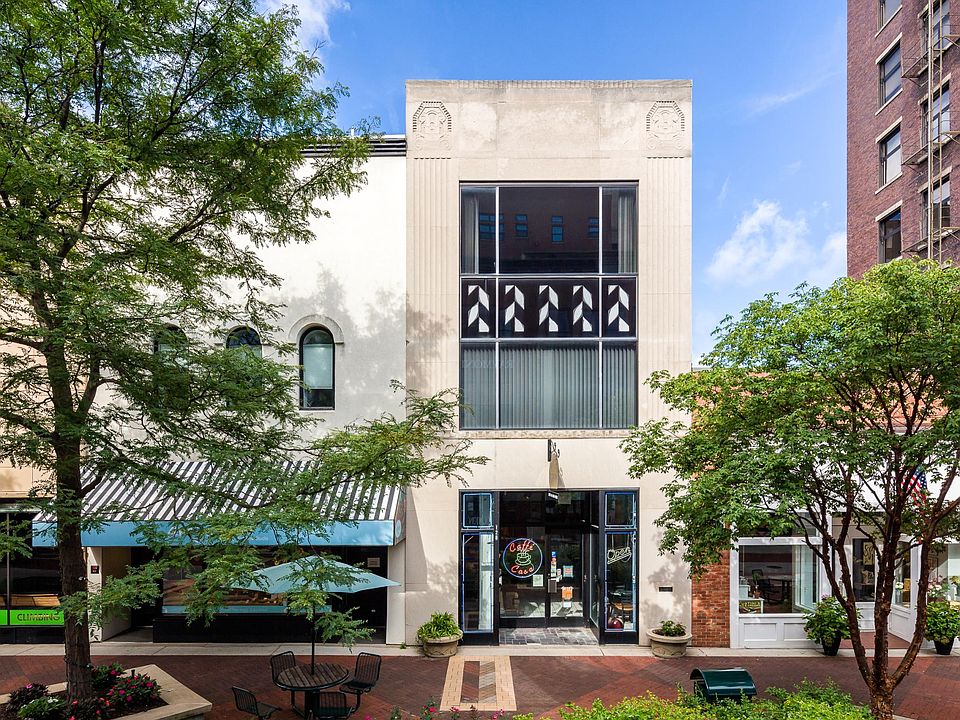 This unit is located on the 3rd floor - It is the top window space