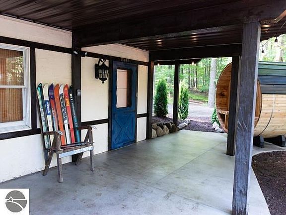 2nd image of 6340 Courchevel Ln