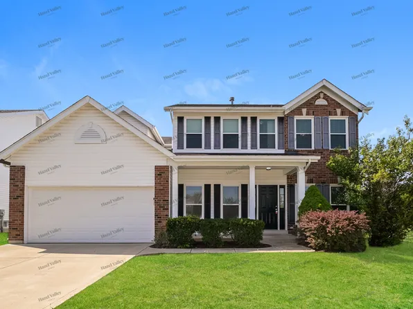 625 Thornridge Dr, O'Fallon, MO 63368