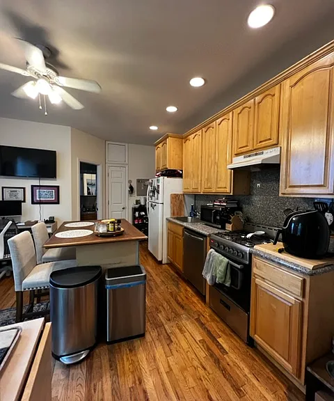 671 Union St #2R — Photo 6