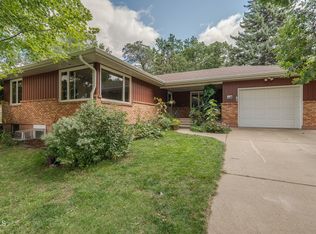 1325 Meredith Dr, Bismarck, ND 58501