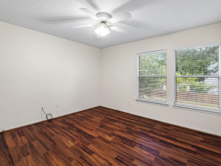 1704 Matagorda Dr — Photo 30