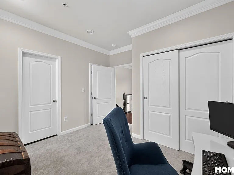 817 Fair Winds Way — Photo 32