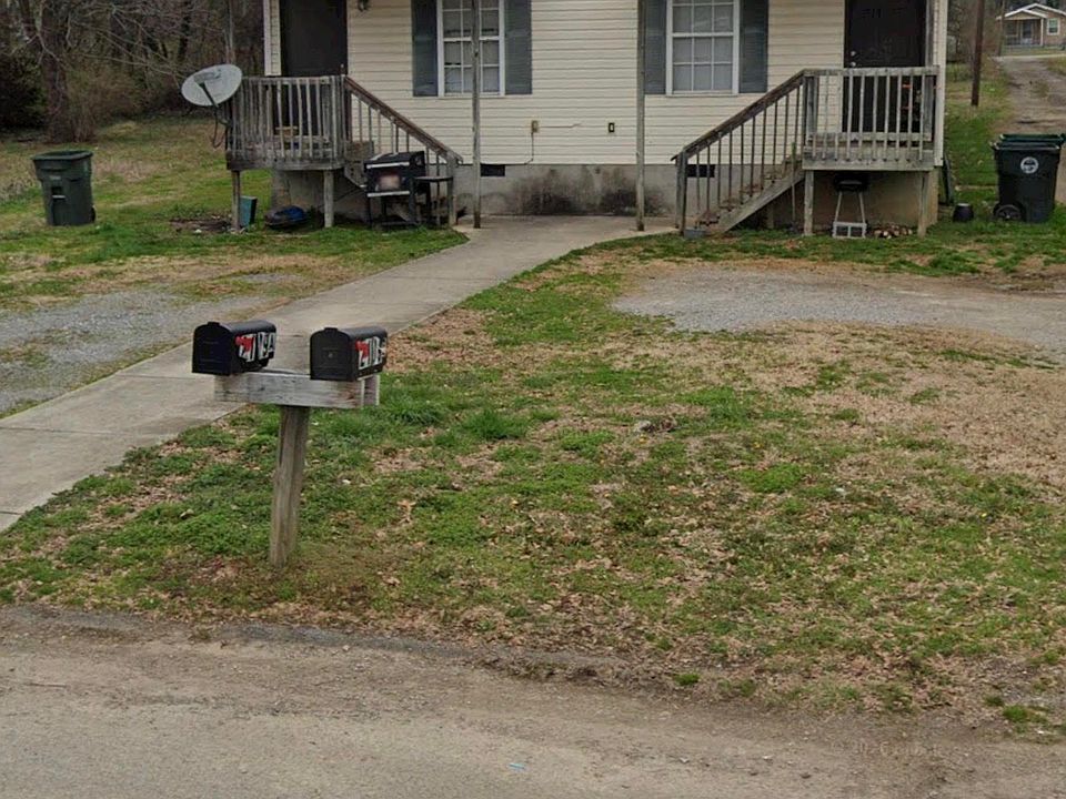 1st image of 2109 Daisy St #B