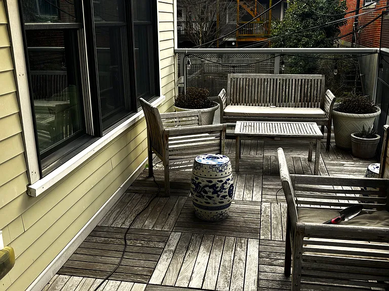33 H St #202 — Photo 22