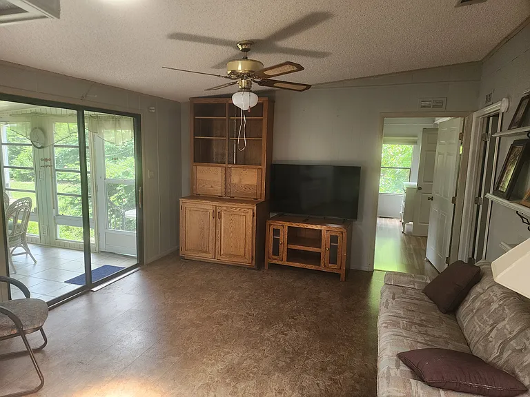 5631 Seven Oaks Dr — Photo 20