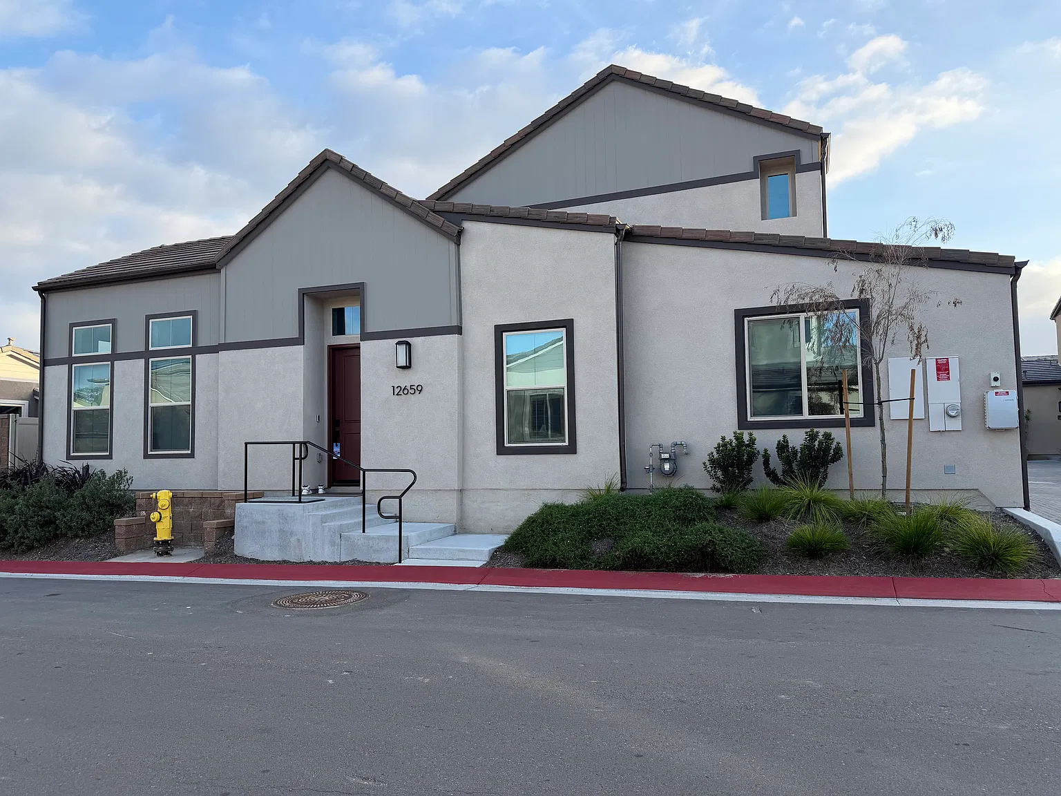 4 bed, 2260 sqft, $5,500 — Photo 1