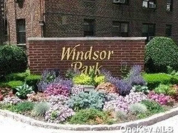 73-45 210th St #4B, Oakland Gardens, NY 11364