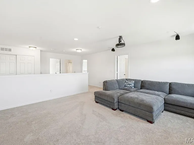 2332 Sand Cherry Dr — Photo 40