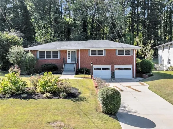 2650 Hayden Dr, East Pt, GA 30344