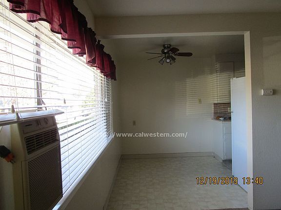 4th image of 962 College Dr